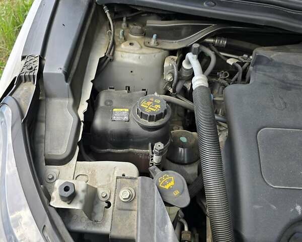 Серый Форд Эксплорер, объемом двигателя 3.5 л и пробегом 130 тыс. км за 20500 $, фото 45 на Automoto.ua