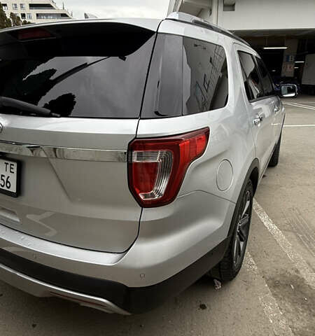 Сірий Форд Експлорер, об'ємом двигуна 3.5 л та пробігом 153 тис. км за 20000 $, фото 6 на Automoto.ua