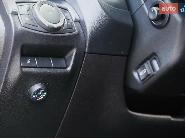 Серый Форд Эксплорер, объемом двигателя 3.5 л и пробегом 163 тыс. км за 23900 $, фото 26 на Automoto.ua