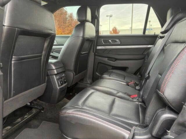 Серый Форд Эксплорер, объемом двигателя 3.5 л и пробегом 64 тыс. км за 11000 $, фото 8 на Automoto.ua