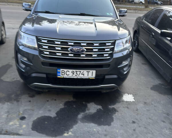 Сірий Форд Експлорер, об'ємом двигуна 2.26 л та пробігом 167 тис. км за 16500 $, фото 36 на Automoto.ua