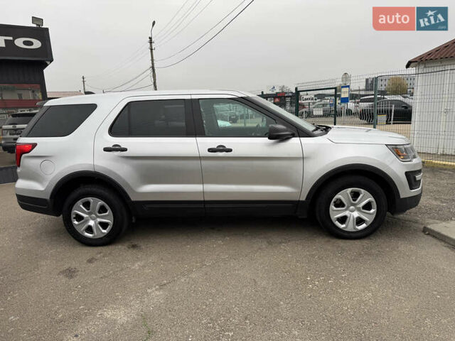 Серый Форд Эксплорер, объемом двигателя 3.73 л и пробегом 272 тыс. км за 17990 $, фото 5 на Automoto.ua