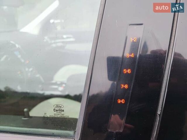 Серый Форд Эксплорер, объемом двигателя 3.5 л и пробегом 159 тыс. км за 22800 $, фото 25 на Automoto.ua