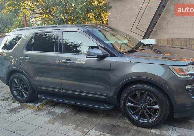 Сірий Форд Експлорер, об'ємом двигуна 3.5 л та пробігом 60 тис. км за 24000 $, фото 8 на Automoto.ua