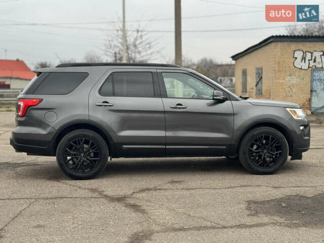 Сірий Форд Експлорер, об'ємом двигуна 3.5 л та пробігом 126 тис. км за 19999 $, фото 20 на Automoto.ua