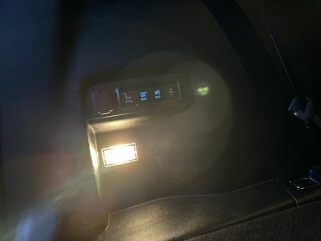 Серый Форд Эксплорер, объемом двигателя 3.5 л и пробегом 155 тыс. км за 20000 $, фото 11 на Automoto.ua