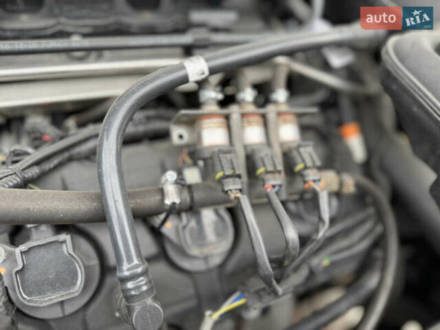 Сірий Форд Експлорер, об'ємом двигуна 3.5 л та пробігом 126 тис. км за 19999 $, фото 69 на Automoto.ua