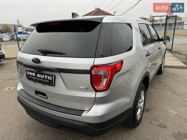 Серый Форд Эксплорер, объемом двигателя 3.73 л и пробегом 272 тыс. км за 17990 $, фото 6 на Automoto.ua