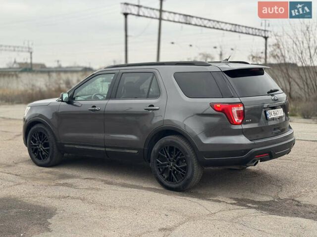 Сірий Форд Експлорер, об'ємом двигуна 3.5 л та пробігом 126 тис. км за 19999 $, фото 8 на Automoto.ua