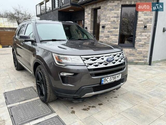 Серый Форд Эксплорер, объемом двигателя 3.5 л и пробегом 129 тыс. км за 20900 $, фото 1 на Automoto.ua