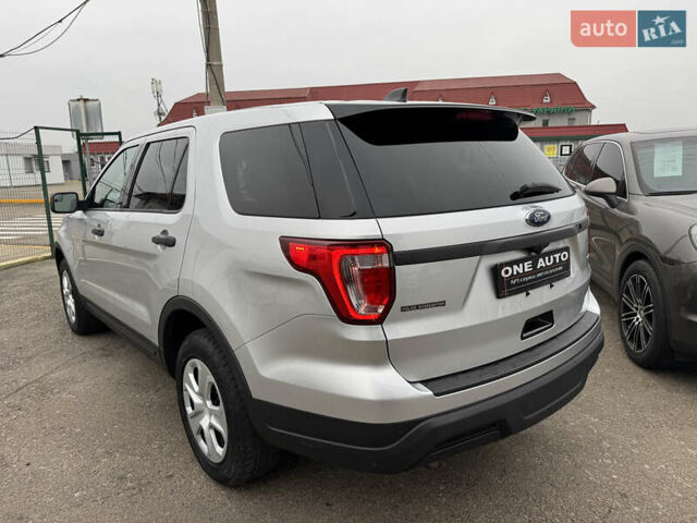 Серый Форд Эксплорер, объемом двигателя 3.73 л и пробегом 272 тыс. км за 17990 $, фото 9 на Automoto.ua