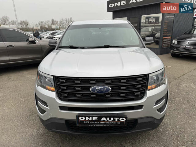 Серый Форд Эксплорер, объемом двигателя 3.73 л и пробегом 272 тыс. км за 17990 $, фото 3 на Automoto.ua