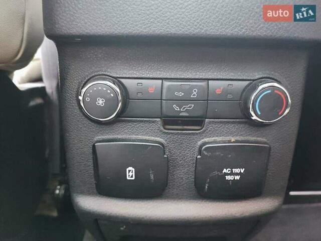 Серый Форд Эксплорер, объемом двигателя 3.5 л и пробегом 159 тыс. км за 22800 $, фото 22 на Automoto.ua