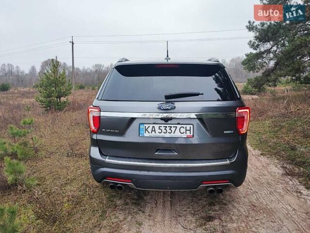 Серый Форд Эксплорер, объемом двигателя 3.5 л и пробегом 159 тыс. км за 22800 $, фото 5 на Automoto.ua