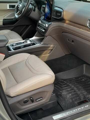 Серый Форд Эксплорер, объемом двигателя 3 л и пробегом 81 тыс. км за 37900 $, фото 27 на Automoto.ua