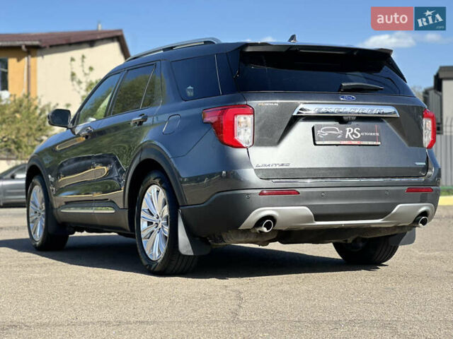 Серый Форд Эксплорер, объемом двигателя 2.26 л и пробегом 75 тыс. км за 25900 $, фото 12 на Automoto.ua