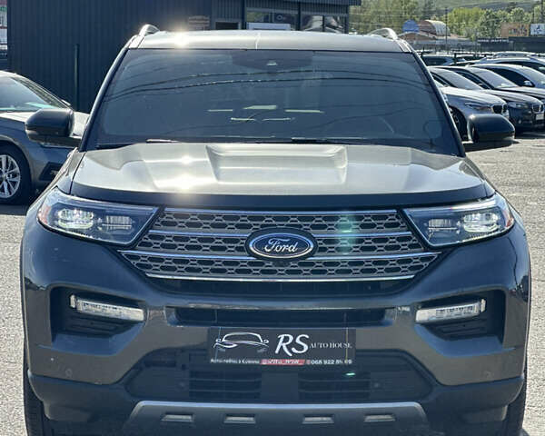 Серый Форд Эксплорер, объемом двигателя 2.26 л и пробегом 75 тыс. км за 25900 $, фото 4 на Automoto.ua