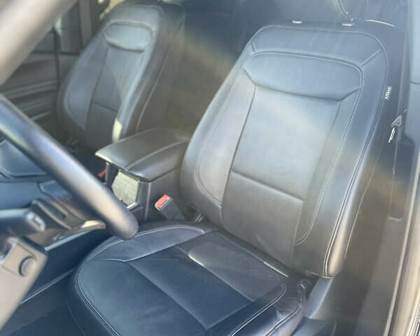 Серый Форд Эксплорер, объемом двигателя 2.26 л и пробегом 75 тыс. км за 25900 $, фото 24 на Automoto.ua