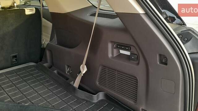 Серый Форд Эксплорер, объемом двигателя 3 л и пробегом 81 тыс. км за 37900 $, фото 16 на Automoto.ua