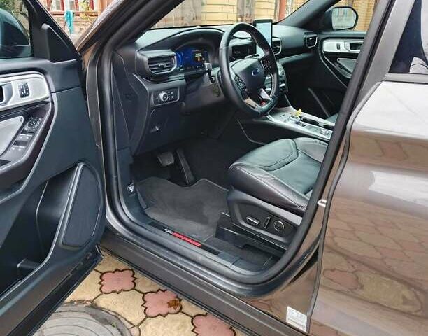 Сірий Форд Експлорер, об'ємом двигуна 2.96 л та пробігом 135 тис. км за 28200 $, фото 4 на Automoto.ua