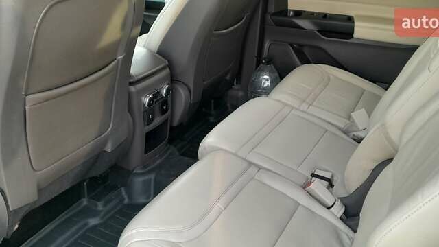 Серый Форд Эксплорер, объемом двигателя 3 л и пробегом 81 тыс. км за 37900 $, фото 25 на Automoto.ua