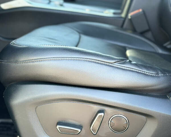 Серый Форд Эксплорер, объемом двигателя 2.26 л и пробегом 75 тыс. км за 25900 $, фото 19 на Automoto.ua