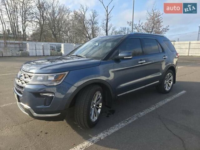 Серый Форд Эксплорер, объемом двигателя 3.5 л и пробегом 99 тыс. км за 24600 $, фото 5 на Automoto.ua