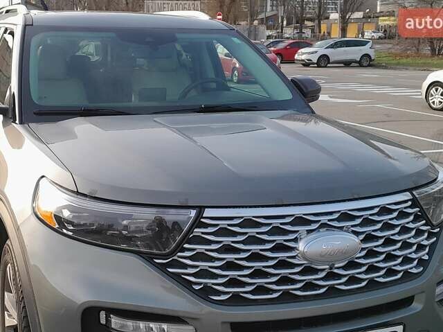 Серый Форд Эксплорер, объемом двигателя 3 л и пробегом 81 тыс. км за 37900 $, фото 4 на Automoto.ua