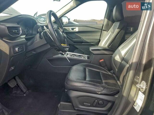 Серый Форд Эксплорер, объемом двигателя 2.26 л и пробегом 144 тыс. км за 6900 $, фото 7 на Automoto.ua