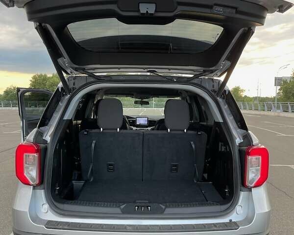 Серый Форд Эксплорер, объемом двигателя 2.26 л и пробегом 75 тыс. км за 24800 $, фото 30 на Automoto.ua