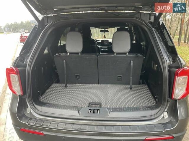 Серый Форд Эксплорер, объемом двигателя 2.26 л и пробегом 40 тыс. км за 27500 $, фото 14 на Automoto.ua