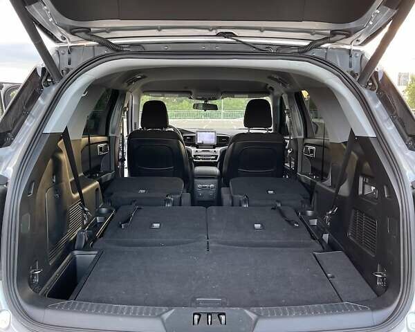 Серый Форд Эксплорер, объемом двигателя 2.26 л и пробегом 80 тыс. км за 22900 $, фото 24 на Automoto.ua