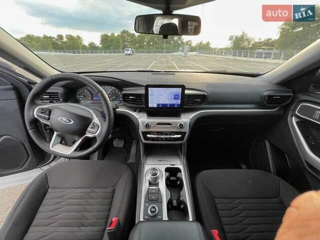 Серый Форд Эксплорер, объемом двигателя 2.26 л и пробегом 75 тыс. км за 24800 $, фото 21 на Automoto.ua