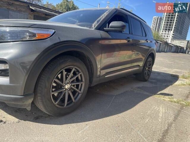 Серый Форд Эксплорер, объемом двигателя 2.26 л и пробегом 40 тыс. км за 27500 $, фото 29 на Automoto.ua