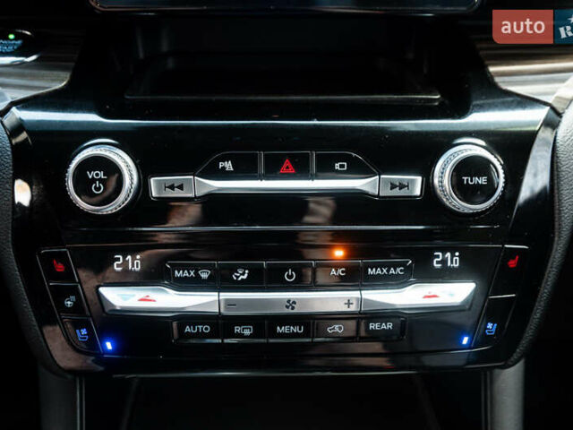 Серый Форд Эксплорер, объемом двигателя 3.3 л и пробегом 97 тыс. км за 33300 $, фото 46 на Automoto.ua