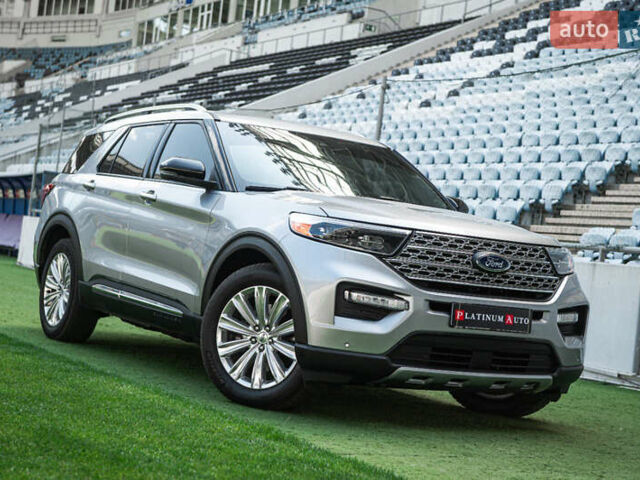 Серый Форд Эксплорер, объемом двигателя 3.3 л и пробегом 97 тыс. км за 33300 $, фото 6 на Automoto.ua