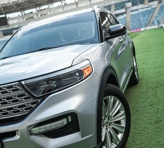 Серый Форд Эксплорер, объемом двигателя 3.3 л и пробегом 97 тыс. км за 33300 $, фото 70 на Automoto.ua