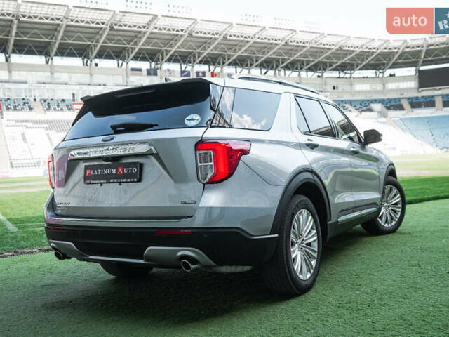 Серый Форд Эксплорер, объемом двигателя 3.3 л и пробегом 97 тыс. км за 33300 $, фото 15 на Automoto.ua