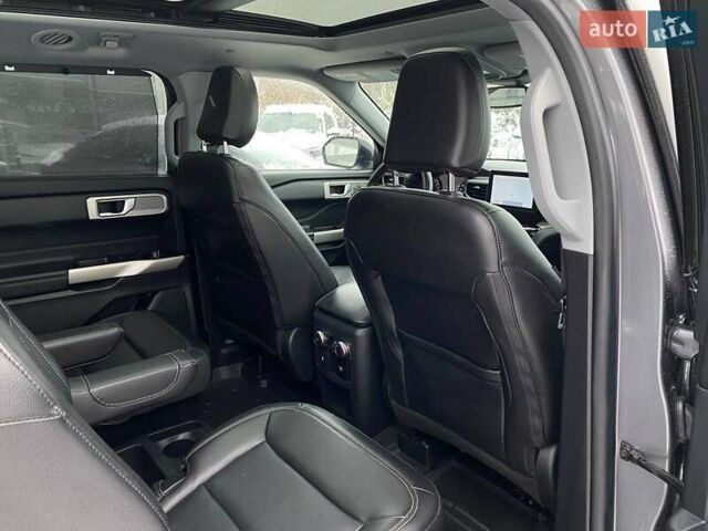 Серый Форд Эксплорер, объемом двигателя 3.34 л и пробегом 105 тыс. км за 35600 $, фото 30 на Automoto.ua