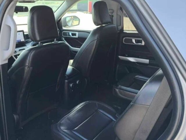 Серый Форд Эксплорер, объемом двигателя 2.3 л и пробегом 52 тыс. км за 13900 $, фото 19 на Automoto.ua