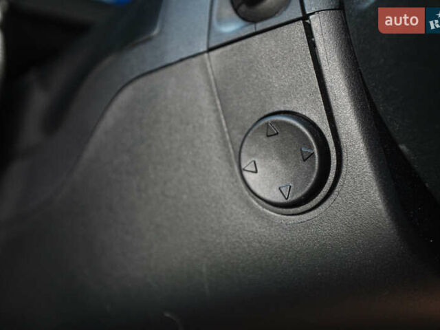 Серый Форд Эксплорер, объемом двигателя 3.3 л и пробегом 97 тыс. км за 33300 $, фото 38 на Automoto.ua