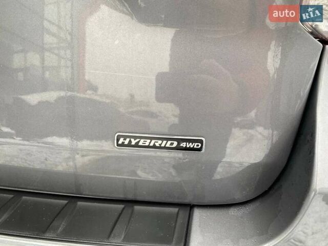 Серый Форд Эксплорер, объемом двигателя 3.34 л и пробегом 105 тыс. км за 35600 $, фото 7 на Automoto.ua