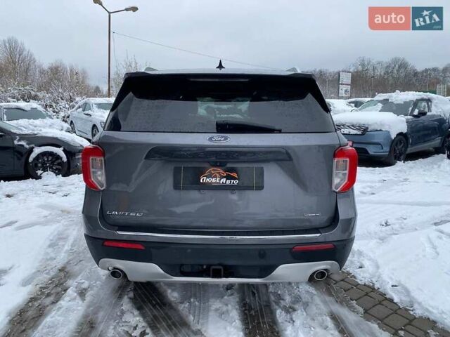 Серый Форд Эксплорер, объемом двигателя 3.34 л и пробегом 105 тыс. км за 35600 $, фото 5 на Automoto.ua
