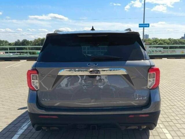 Серый Форд Эксплорер, объемом двигателя 2.3 л и пробегом 52 тыс. км за 13900 $, фото 4 на Automoto.ua