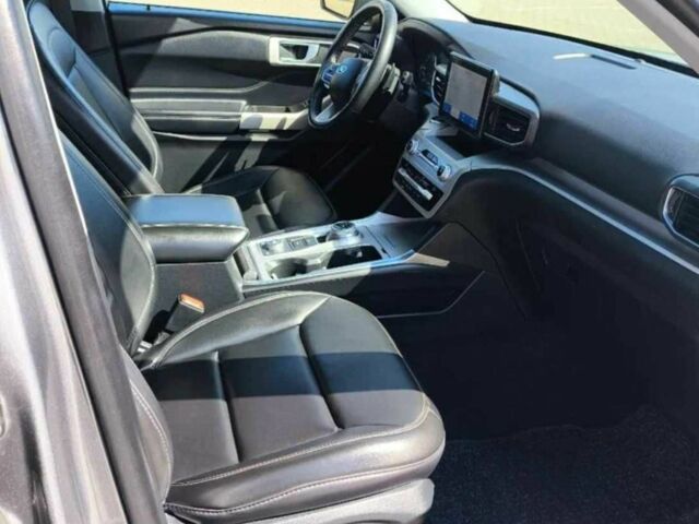 Серый Форд Эксплорер, объемом двигателя 2.3 л и пробегом 52 тыс. км за 13900 $, фото 9 на Automoto.ua