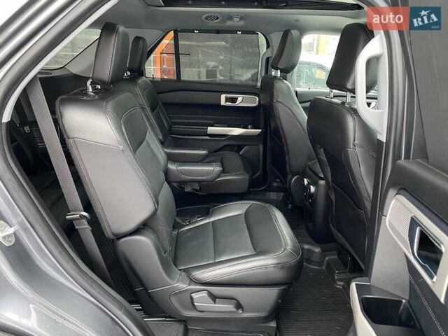 Серый Форд Эксплорер, объемом двигателя 3.34 л и пробегом 105 тыс. км за 35600 $, фото 29 на Automoto.ua