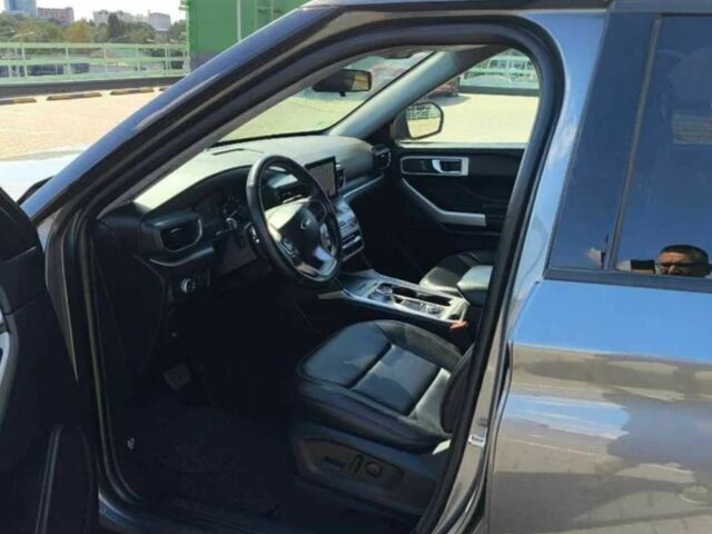 Серый Форд Эксплорер, объемом двигателя 2.3 л и пробегом 52 тыс. км за 13900 $, фото 12 на Automoto.ua