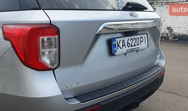 Серый Форд Эксплорер, объемом двигателя 2.26 л и пробегом 82 тыс. км за 28000 $, фото 18 на Automoto.ua