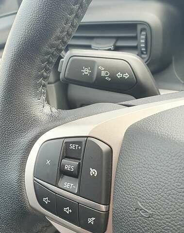 Серый Форд Эксплорер, объемом двигателя 2.26 л и пробегом 82 тыс. км за 28000 $, фото 53 на Automoto.ua