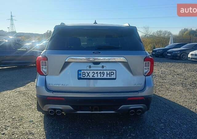 Сірий Форд Експлорер, об'ємом двигуна 3 л та пробігом 65 тис. км за 34000 $, фото 6 на Automoto.ua